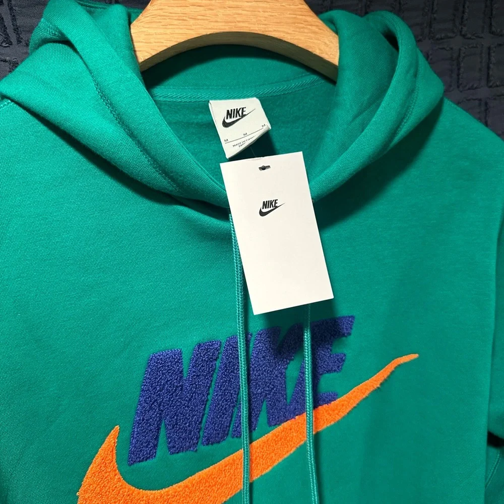 NWT! Nike Club Basketball CHNL FTRA Pullover Mens. Green FN3104-365 - Picture 8 of 13
